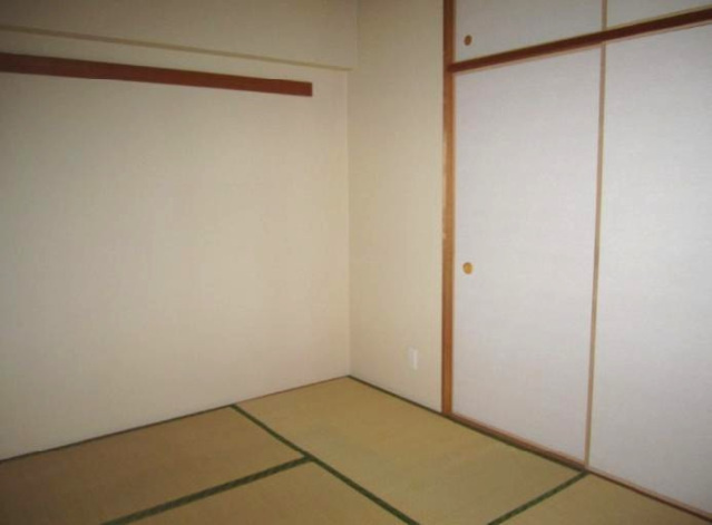 ライオンズマンション平和公園の和室|和室6帖