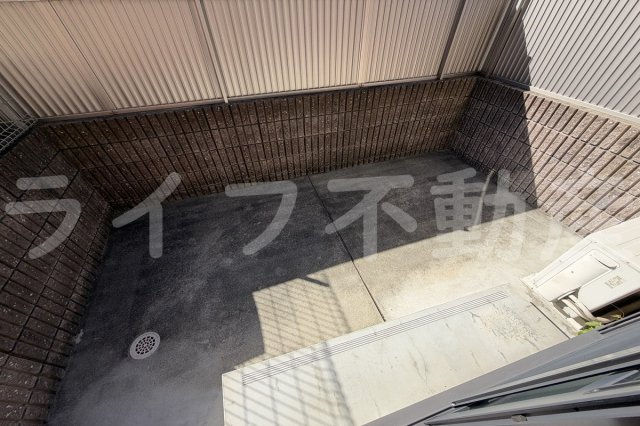 ロワールのバルコニー|広々としたバルコニーです
