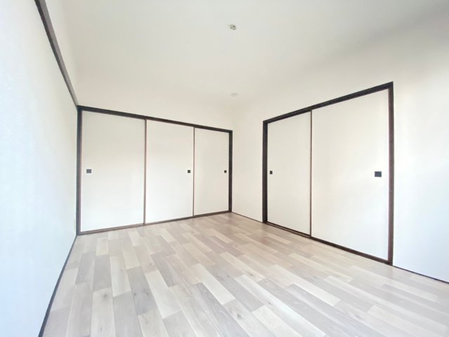 【寝室】
