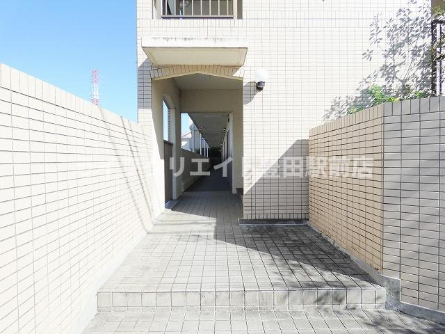 グレースピア百草園のエントランス