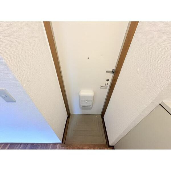 【玄関】
