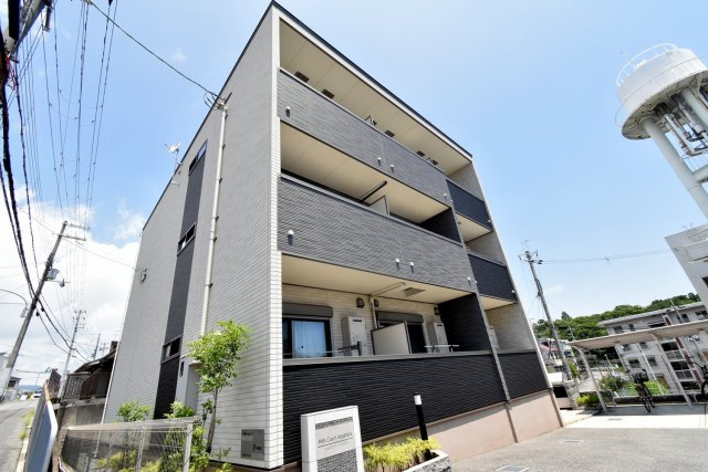 ヒルズコート　ウエガハラ