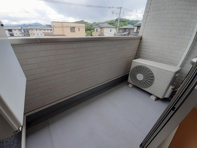 アメニティ下石田Ⅱのバルコニー|落ち着いた時間を過ごせるバルコニーです