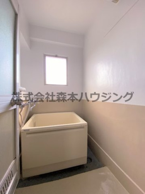 【浴室】 | 　ビレッジハウス招提　3号棟 | 落ち着いた空間のお風呂です