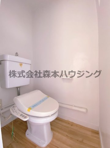 【トイレ】 | 　ビレッジハウス招提　3号棟 | 落ち着いた色調のトイレです
