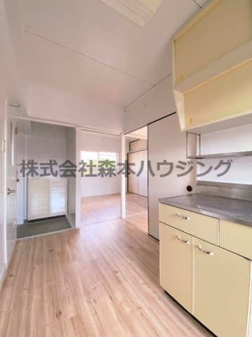 【居間・リビング】 | 　ビレッジハウス招提　3号棟 | 使い勝手のいいキッチンスペースです