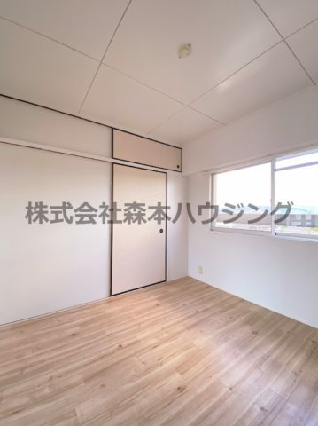 【寝室】 | 　ビレッジハウス招提　3号棟 | 落ち着いて過ごせるお部屋なので、寝室にいかがでしょうか