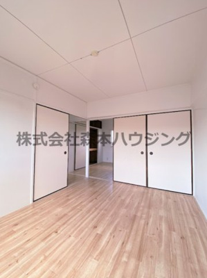 【洋室】 | 　ビレッジハウス招提　3号棟 | 広々とした洋室です