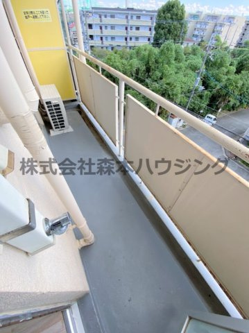 【バルコニー】 | 　ビレッジハウス招提　3号棟 | 落ち着いた時間を過ごせるバルコニーです