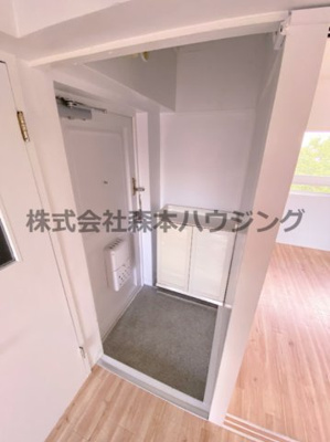 【玄関】 | 　ビレッジハウス招提　3号棟 | 落ち着いた玄関です