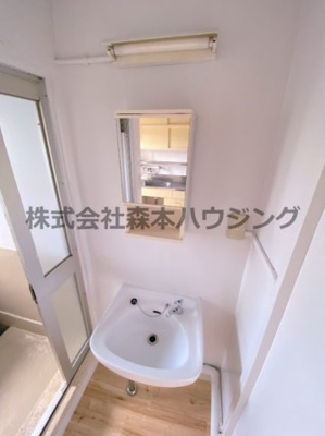 【独立洗面台】 | 　ビレッジハウス招提　3号棟 | 独立洗面台です