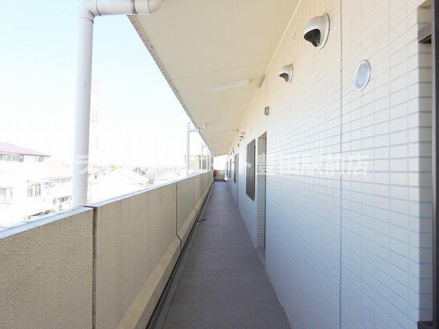 グレースピア百草園のロビー