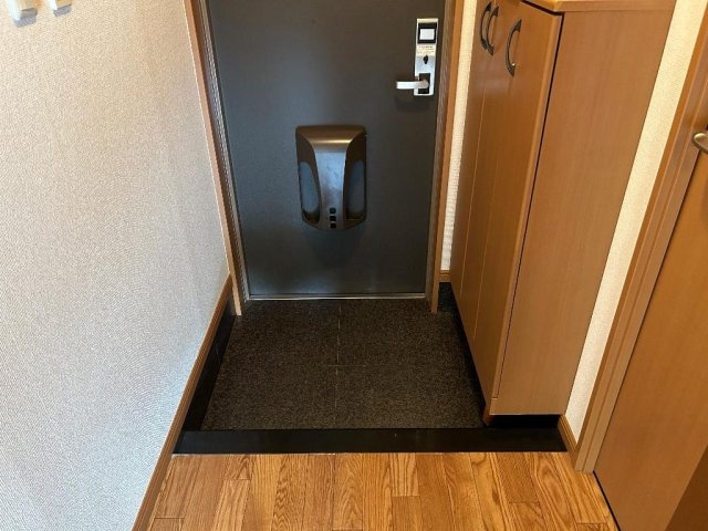 メゾン・ド・アンジュの玄関