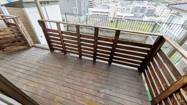 八木7丁目貸家のバルコニー