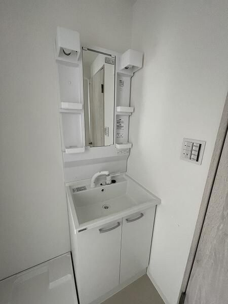 雪谷メゾンネージュの洗面所