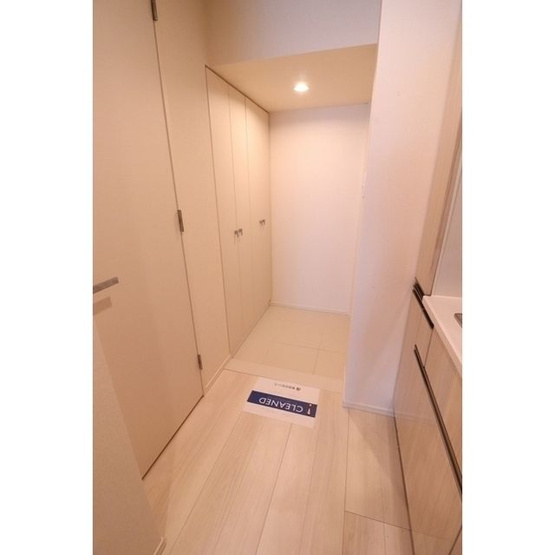 【玄関】エスタート三田