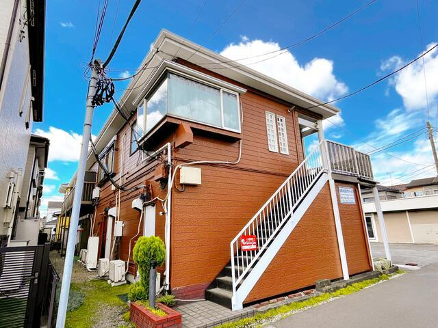 西大沼アパートのエントランス