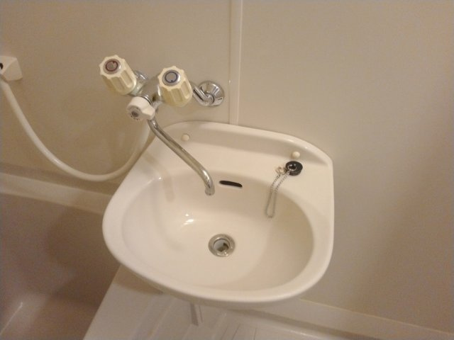 Fコート千駄木の洗面所