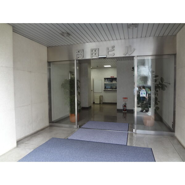 岡田ビル2階