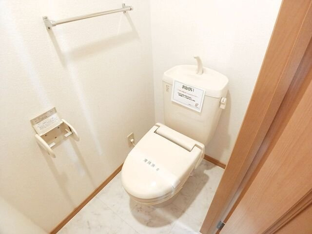 カレント上吉田ⅠＢのトイレ|コンパクトで使いやすいトイレです