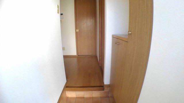 フェニックス徳吉Ｂの玄関|シンプルで使いやすい玄関です