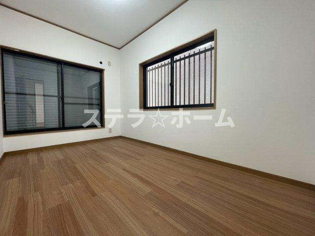 永田1 中古戸建の洋室|コンパクトで使いやすい洋室です