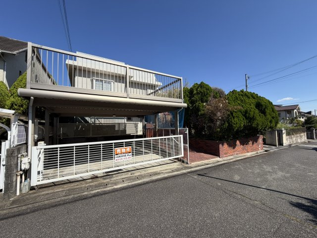 三田市狭間が丘　建築条件なし　売土地の前面道路含む現地写真