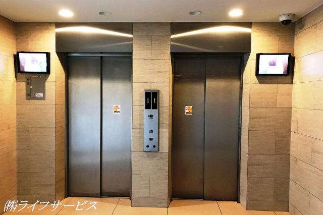 【エントランス】 | シャリエ新大阪 | モニター付エレベーター２基有