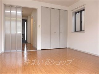 広島市安佐南区古市４丁目のアパートの寝室