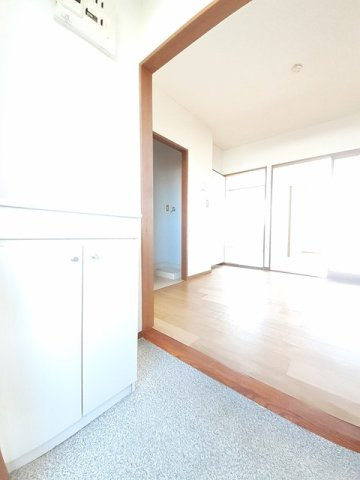 【玄関】 | エルディムサンライズ２１　Ａ | 毎日通る玄関はこちらです