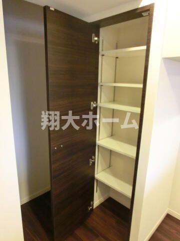 スカイコートパレス両国弐番館の収納