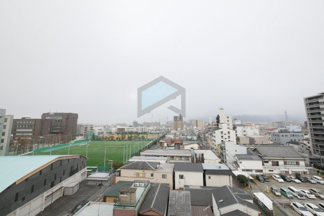 【庭】 | アベニューリップル小阪