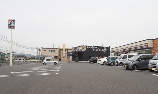 ドリーム・ＮＮ・Ｂの周辺|セブンイレブンまで700m