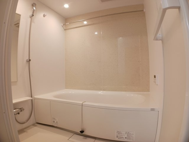 ロータス北泉３の浴室|コンパクトで使いやすいお風呂です