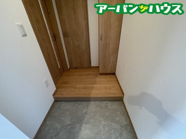 REGALEST 老松の玄関