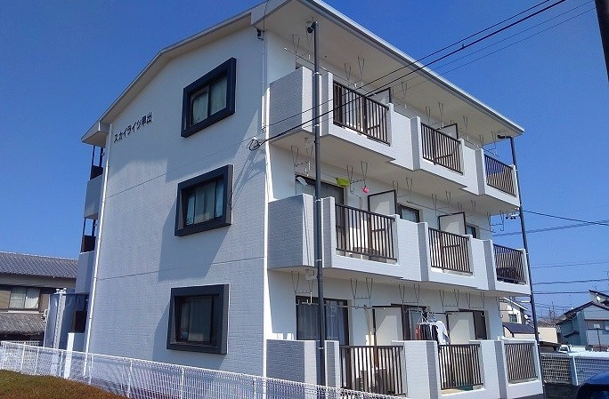スカイライツ早出 の外観