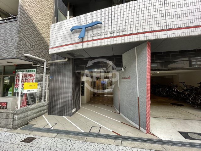 SERENiTE谷町croixのエントランス|SERENiTE谷町croix（セレニテ谷町クロワ）　エントランス