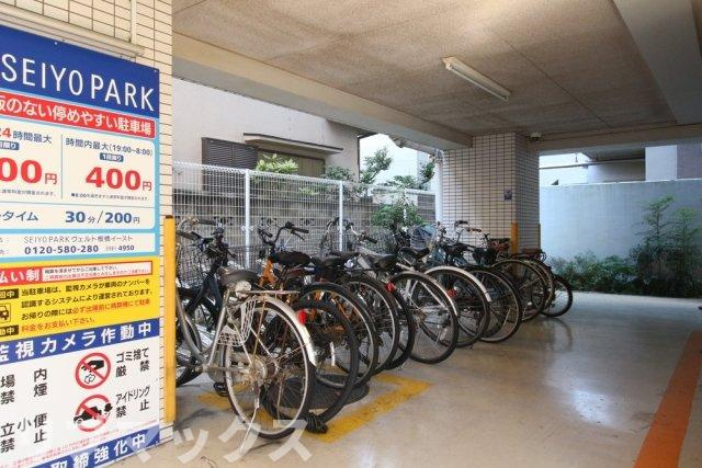 【駐車場】