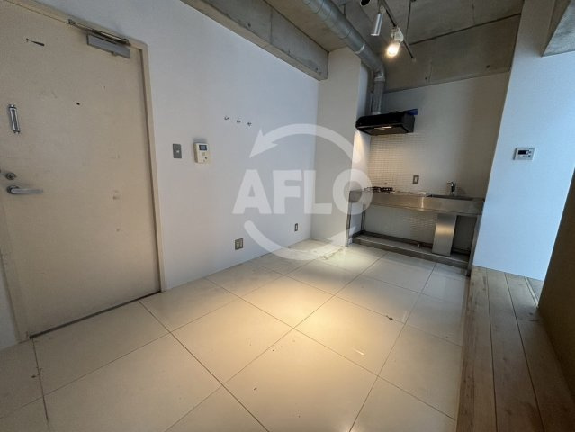 アドバンス心斎橋NEXTUREの洋室|アドバンス心斎橋ネクスチャー　開放的な室内
