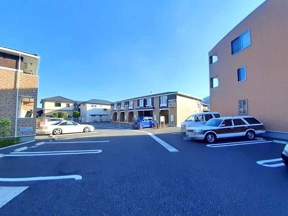 クロスハーバーⅢの駐車場|駐車場です