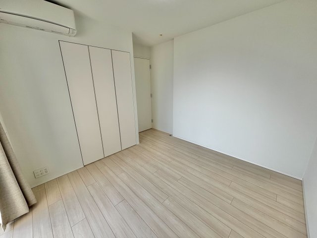 【寝室】