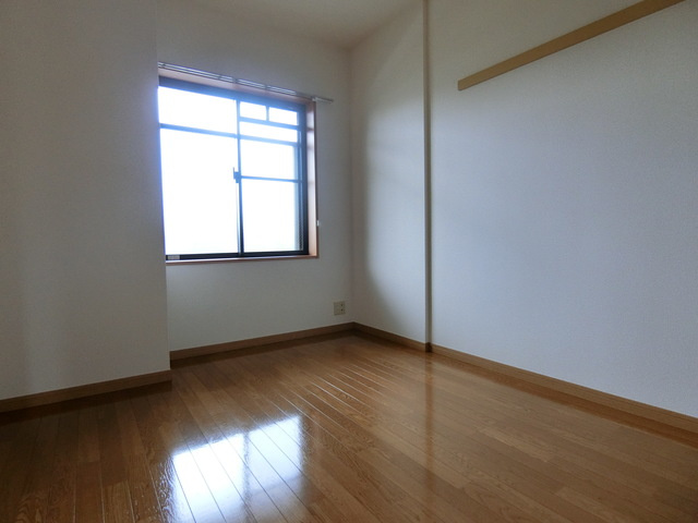 マンション　ラ・ベルヴィの子供部屋