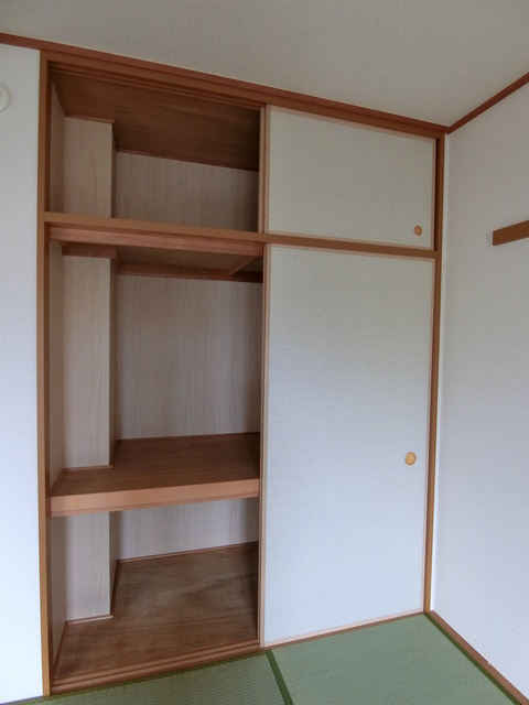 マンション　ラ・ベルヴィの収納