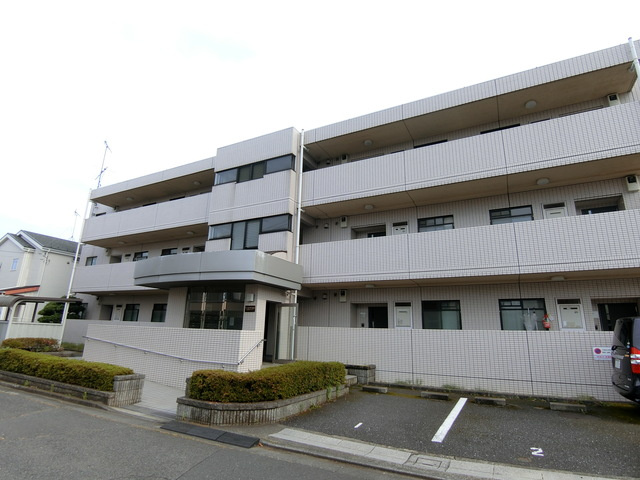 マンション　ラ・ベルヴィの外観