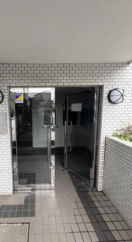 【エントランス】