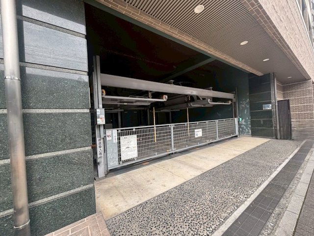 ダイドーメゾン元町シーガルの駐車場