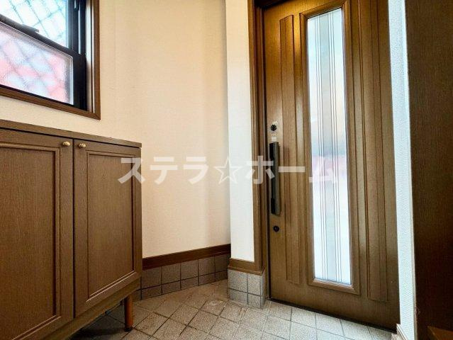 南正雀2 中古戸建の玄関|きれいな玄関です