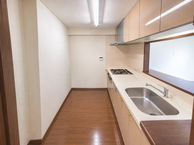 【キッチン】 | 愛甲石田駅９分 | ※家具等消去、CG加工しております。