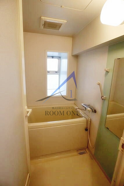 ＷＪ・Ｗ－７ビルの浴室|お風呂です。