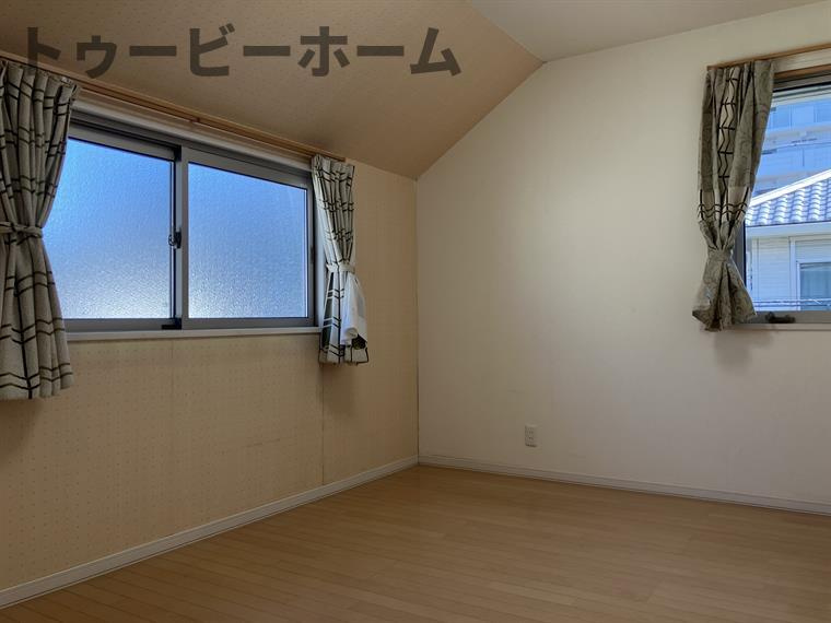 緑町戸建の内装|おしゃれな内装です